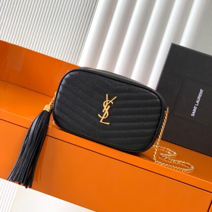 Saint Laurent Lou Camera Bag in Grain de Poudre Leather (Black)