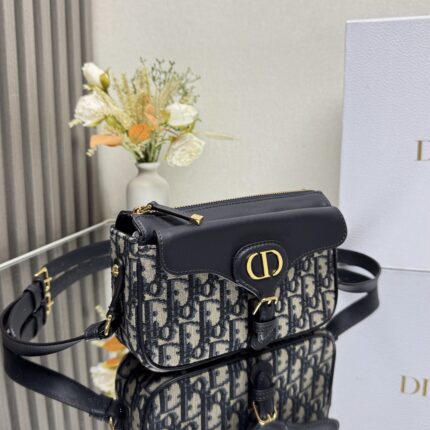 Small 30 Montaigne Pocket Bag